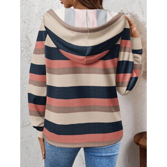 NEW Shein Women's Plus Size Striped Hooded Sweatshirt (Size 20/4XL) - Picture 2 of 10